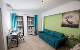 Studio Moghioros Rezidence 2